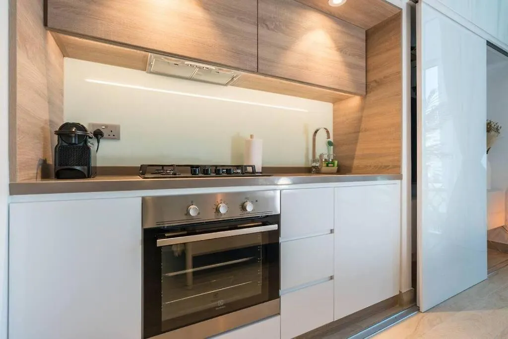 Elegant Studio Apartment Near Jbr Dubai