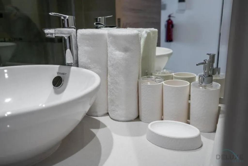 Elegant Studio Apartment Near Jbr Dubai 0*,