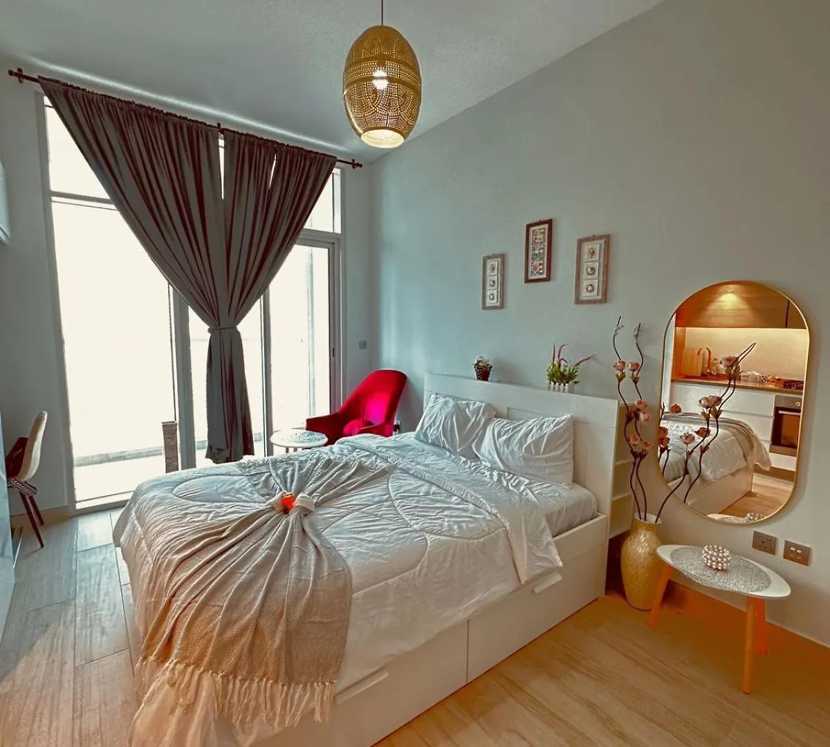 Elegant Studio Apartment Near Jbr Dubai